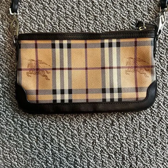 Burberry Peyton Haymarket Check PVC Leather Small Crossbody Bag Women Zip Italy